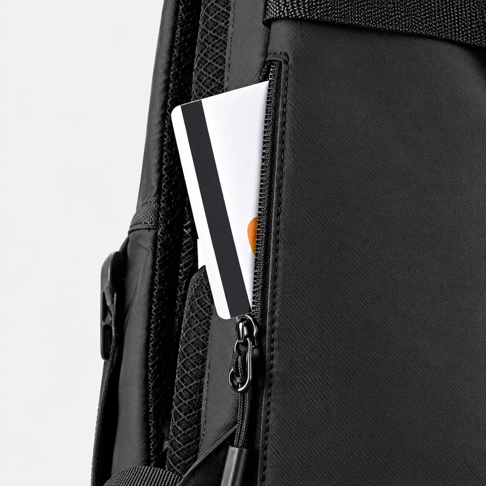 Poche pour carte sur le sac à dos ordinateur L’Urbain