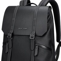 Détails des sangles, boucles et finitions du sac à dos ordinateur Le Classique